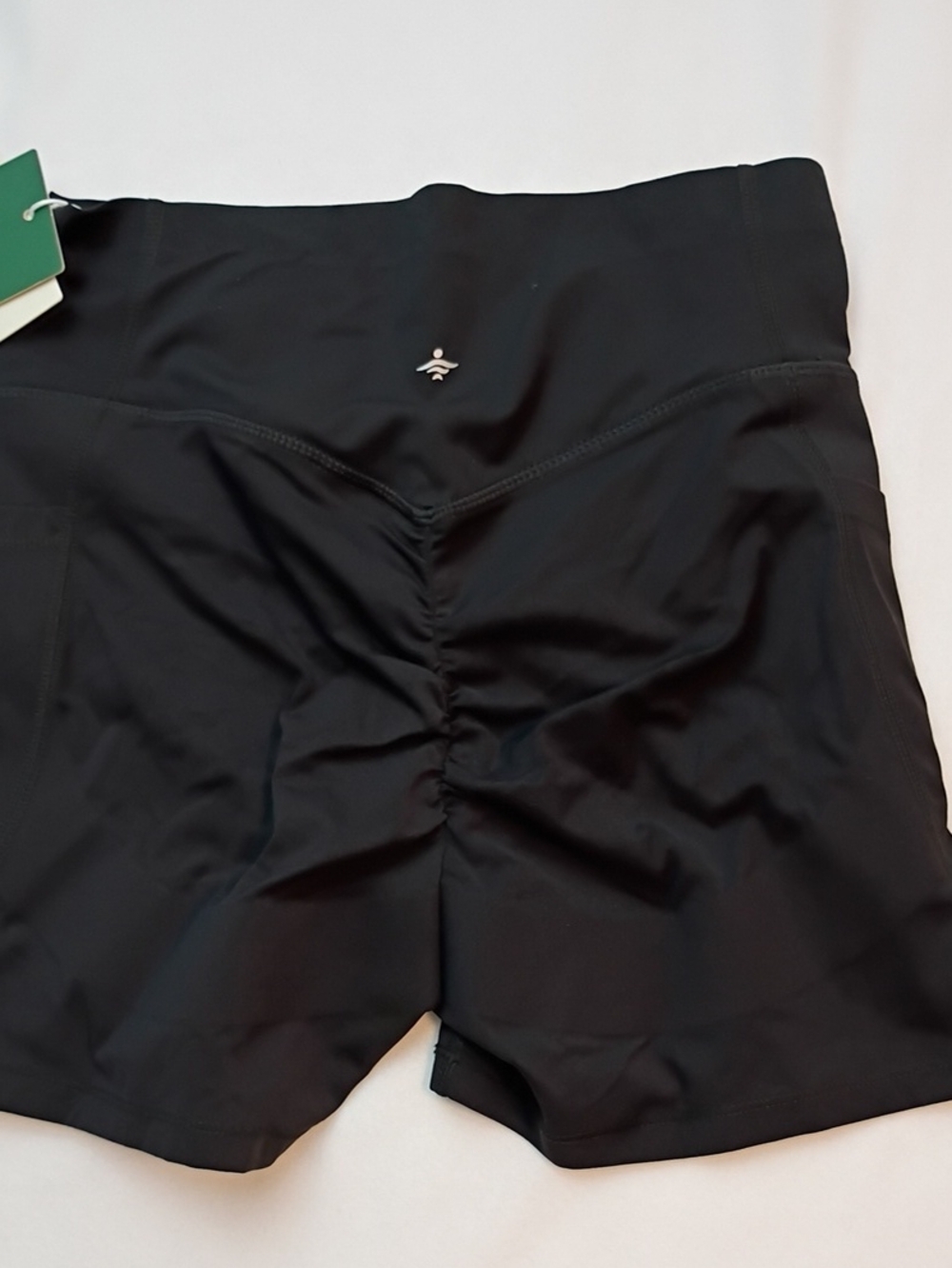 Halara Small NWT booty enhancing sculpting compression Athleisure 3" shorts p48